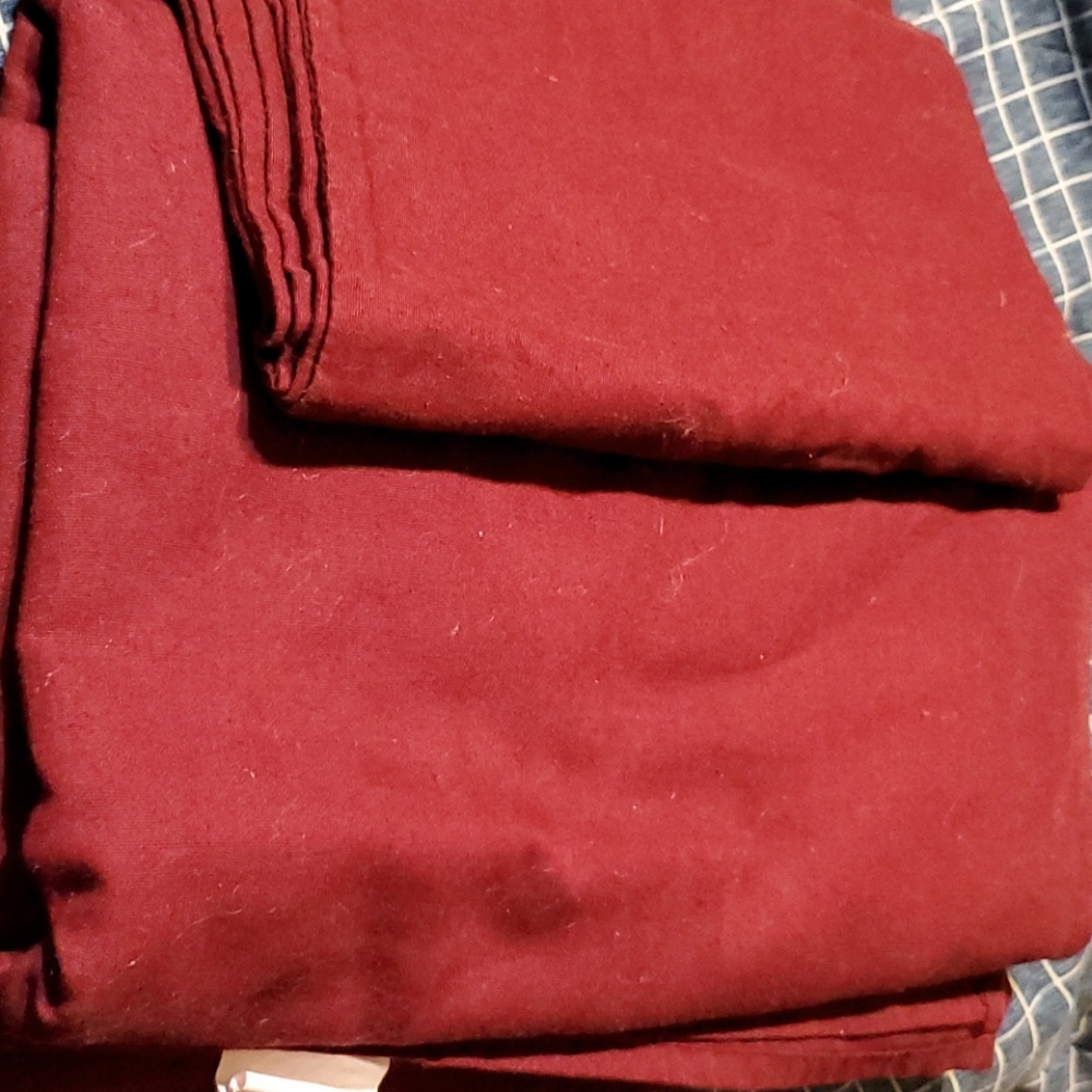 1 pillow case and one sheet cover